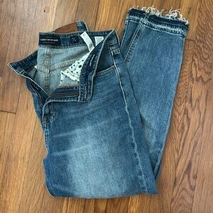Lucky Brand -  Bridgette Crop - Slightly Distressed straight jeans